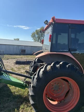 Image of Kubota M6800 equipment image 2