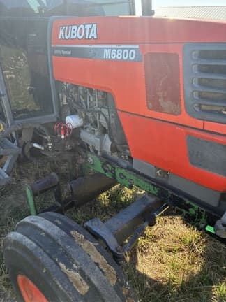 Image of Kubota M6800 equipment image 4