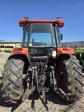 Image of Kubota M9540 equipment image 4