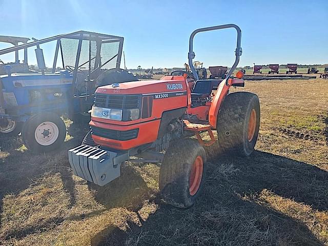 Image of Kubota MX5000 equipment image 1