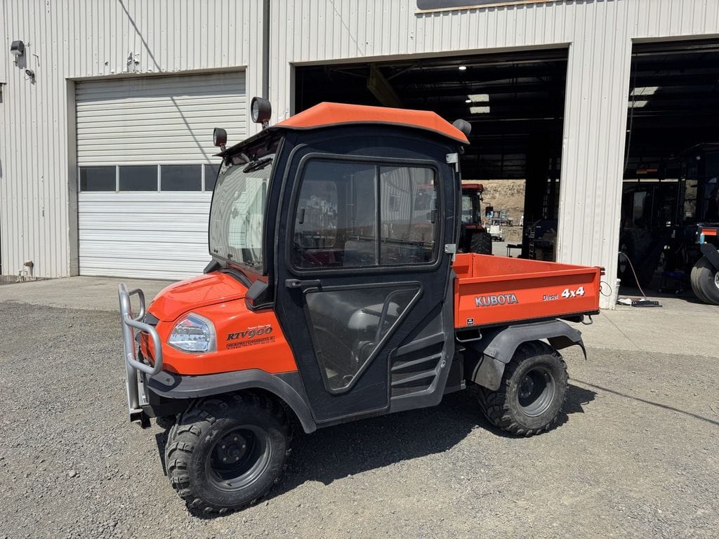 2005 Kubota RTV900 Equipment Image0