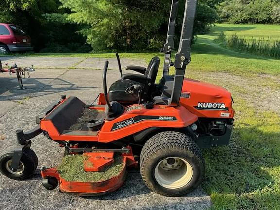 Image of Kubota ZD25 equipment image 1