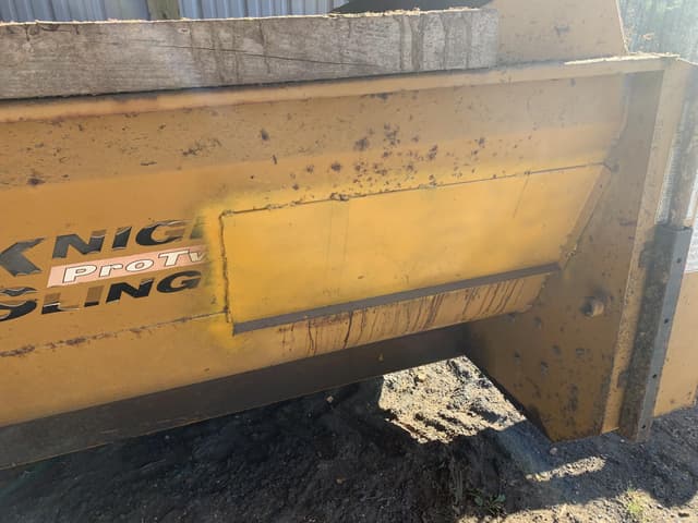 Image of Kuhn Knight 8110 equipment image 2