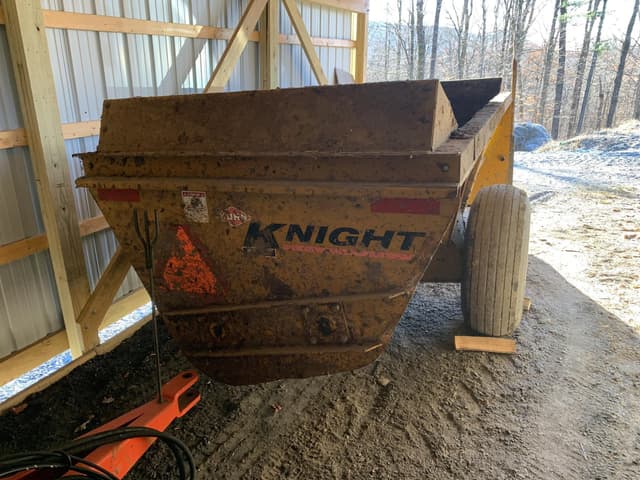 Image of Kuhn Knight 8110 equipment image 1