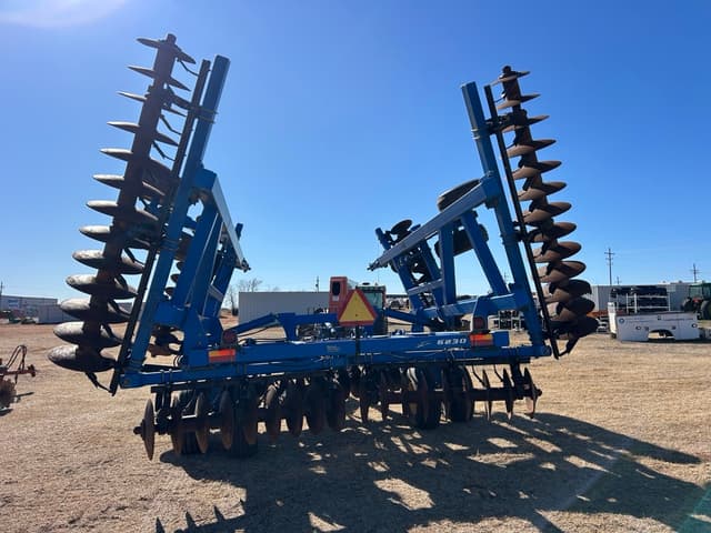 Image of Landoll 6230 equipment image 3