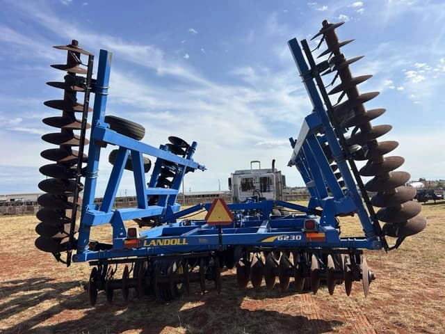 Image of Landoll 6230-30 equipment image 3
