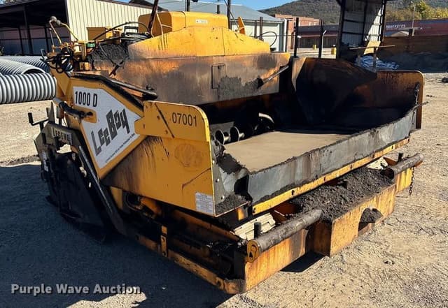 Image of LeeBoy 1000D equipment image 3