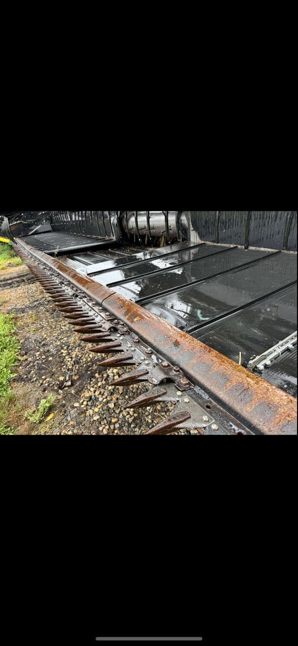 Image of MacDon 974 equipment image 3