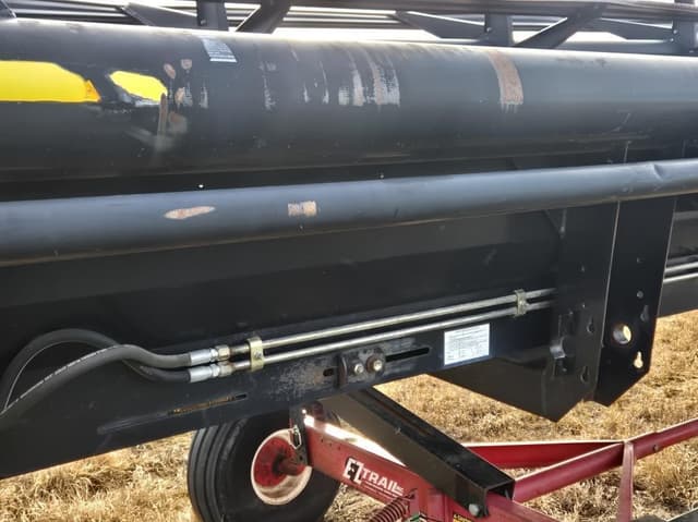 Image of MacDon 963 equipment image 3