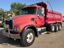 2005 Mack CV713 Image