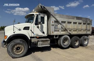 2005 Mack CV713 Image