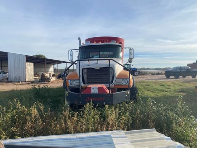 Image of Mack CV713 equipment image 2