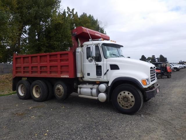Image of Mack CV713 equipment image 1