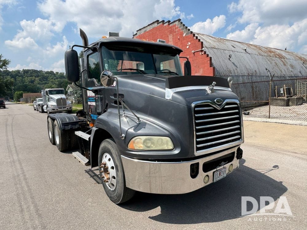 2005 Mack CXN613 Equipment Image0