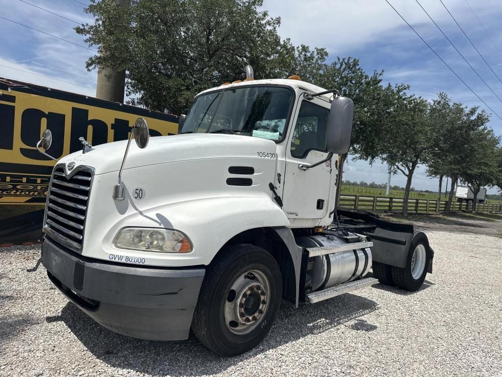 2005 Mack CXN612 Equipment Image0