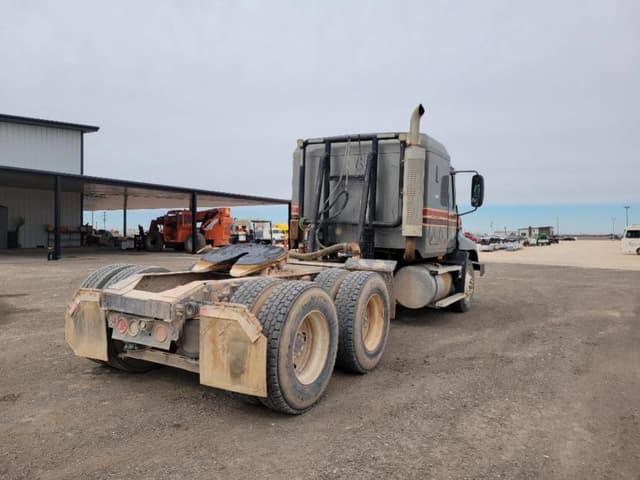 Image of Mack CXN613 equipment image 4