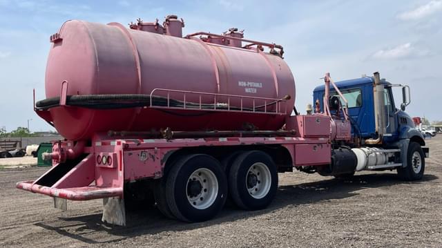 Image of Mack CT713 equipment image 2