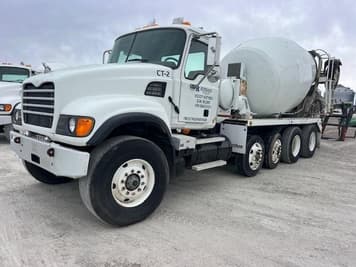Main image Mack Granite CV713
