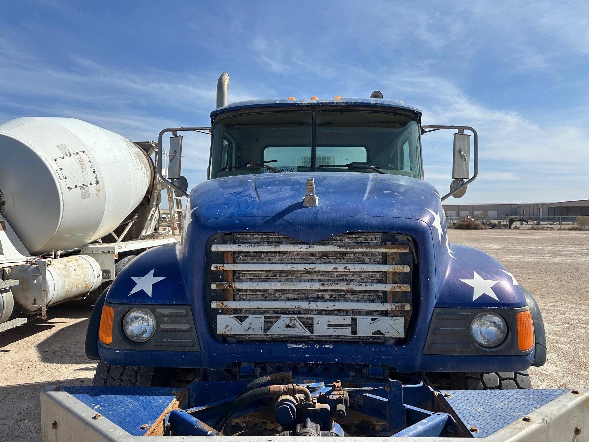 2005 Mack Granite CV713 Equipment Image0