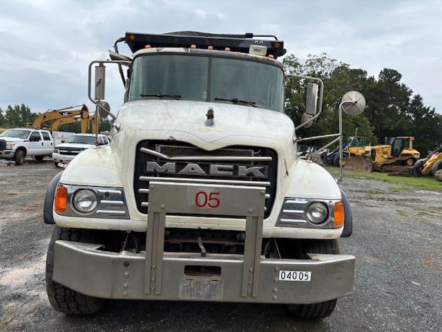 Image of Mack Granite CV713 equipment image 1