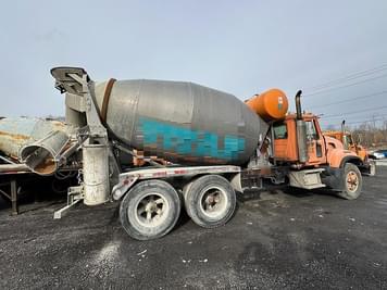 Main image Mack Granite CV713