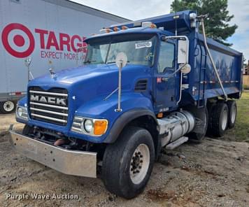 Main image Mack Granite CV713