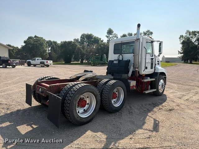 Image of Mack CXN613 equipment image 4