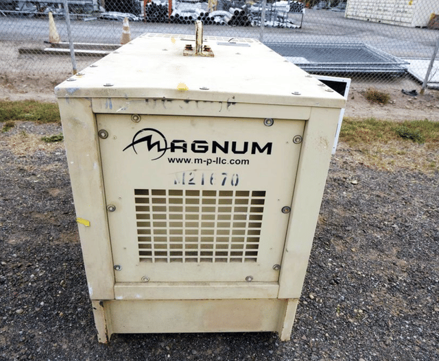 Image of Magnum MMG25 equipment image 1