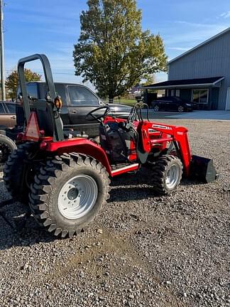 Image of Massey Ferguson 1528 equipment image 2
