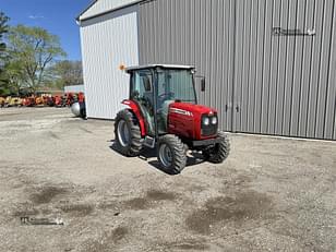 Main image Massey Ferguson 1533 1