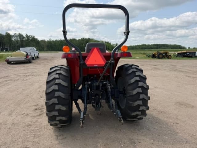Image of Massey Ferguson 1547 equipment image 4