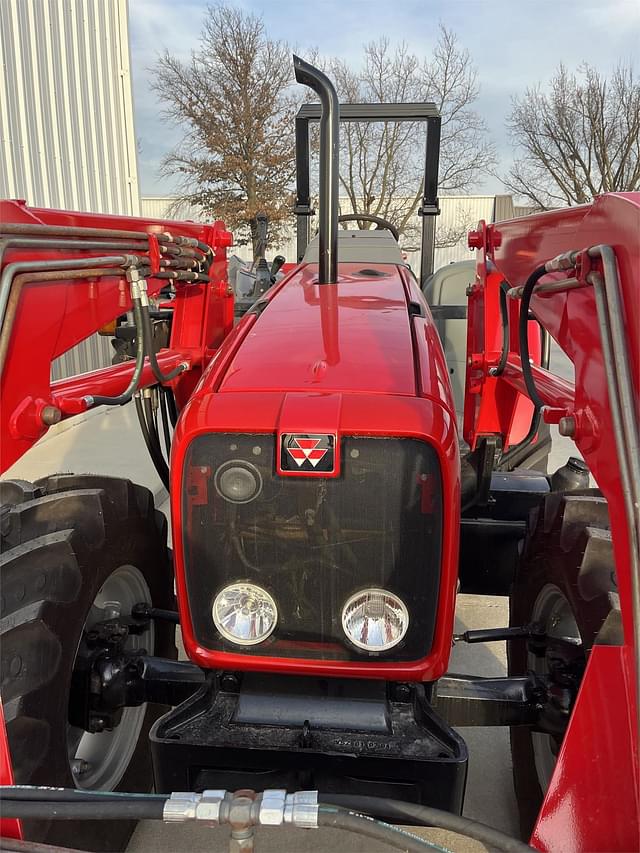 Image of Massey Ferguson 5455 equipment image 1