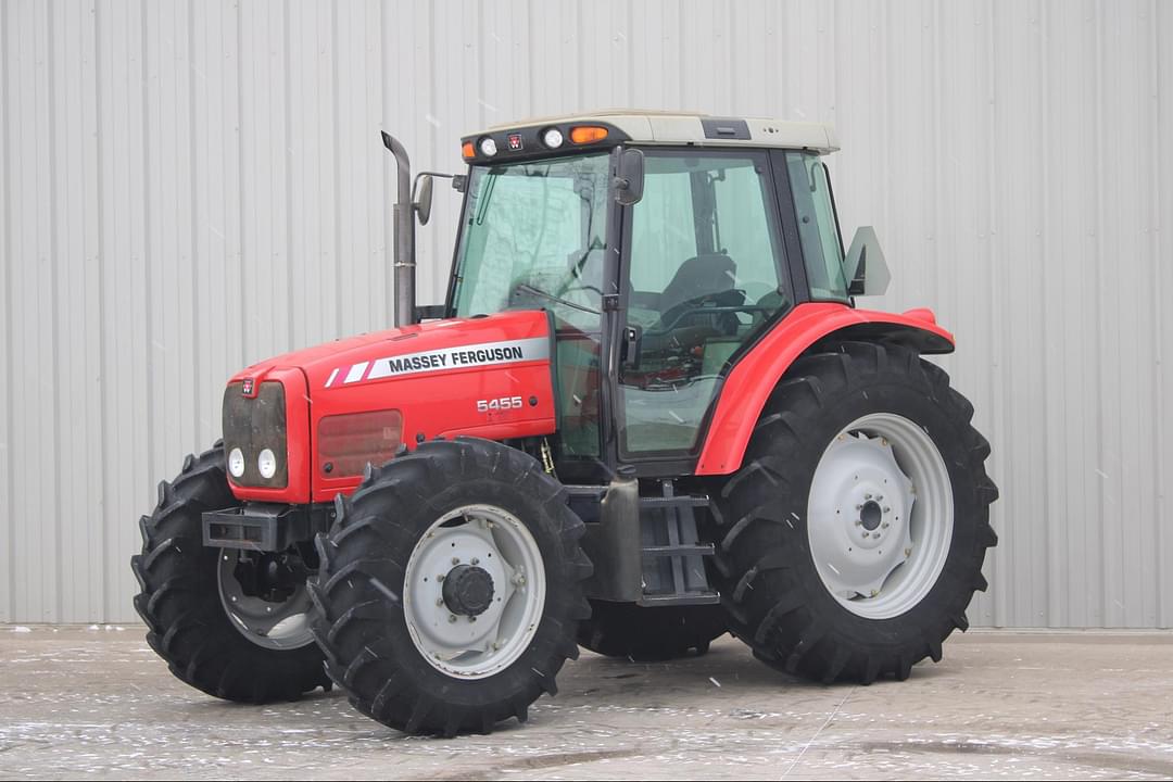 Image of Massey Ferguson 5455 Primary image