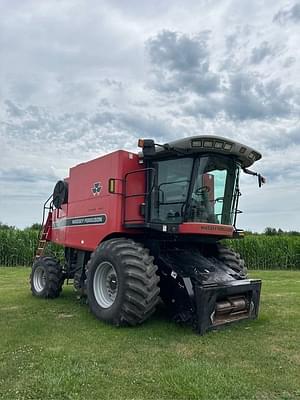 2005 Massey Ferguson 9690 Image