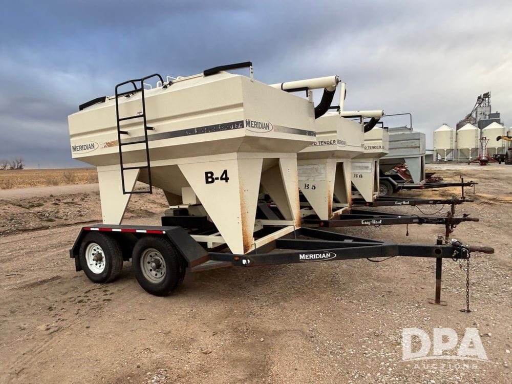 2005 Meridian 220 BST Equipment Image0