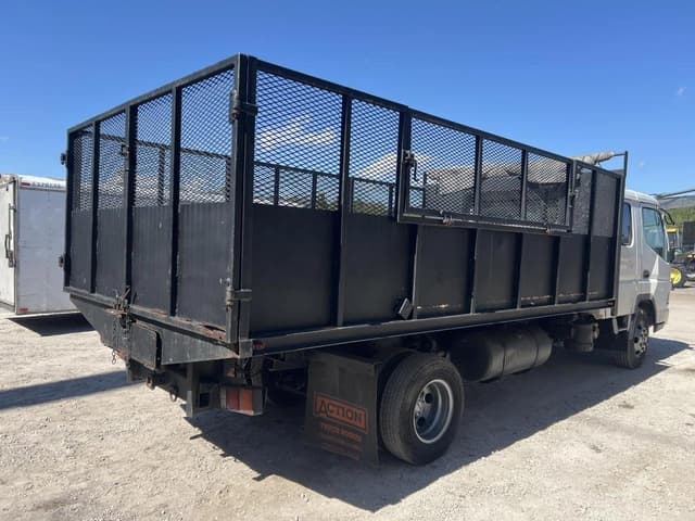 Image of Mitsubishi Fuso equipment image 2