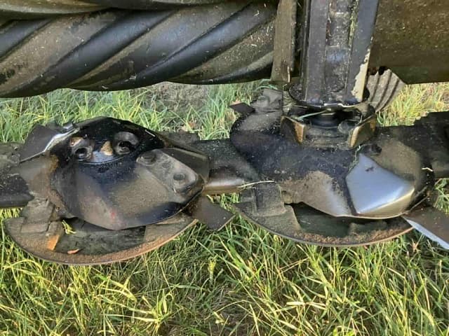 Image of New Holland 1431 equipment image 4