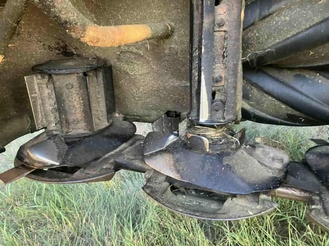 Image of New Holland 1431 equipment image 3