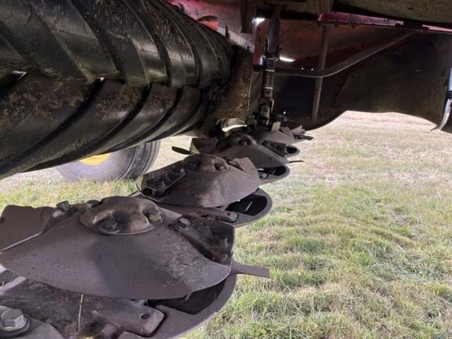 Image of New Holland 1431 equipment image 2