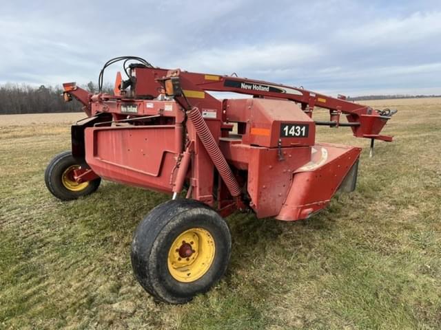 Image of New Holland 1431 equipment image 4