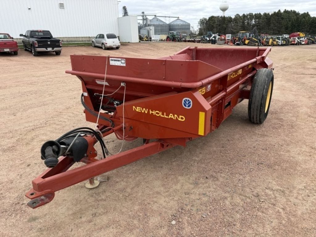2005 New Holland 155 Equipment Image0