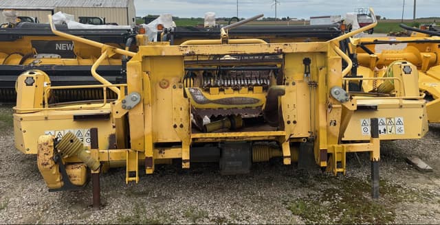 Image of New Holland 450FI equipment image 3