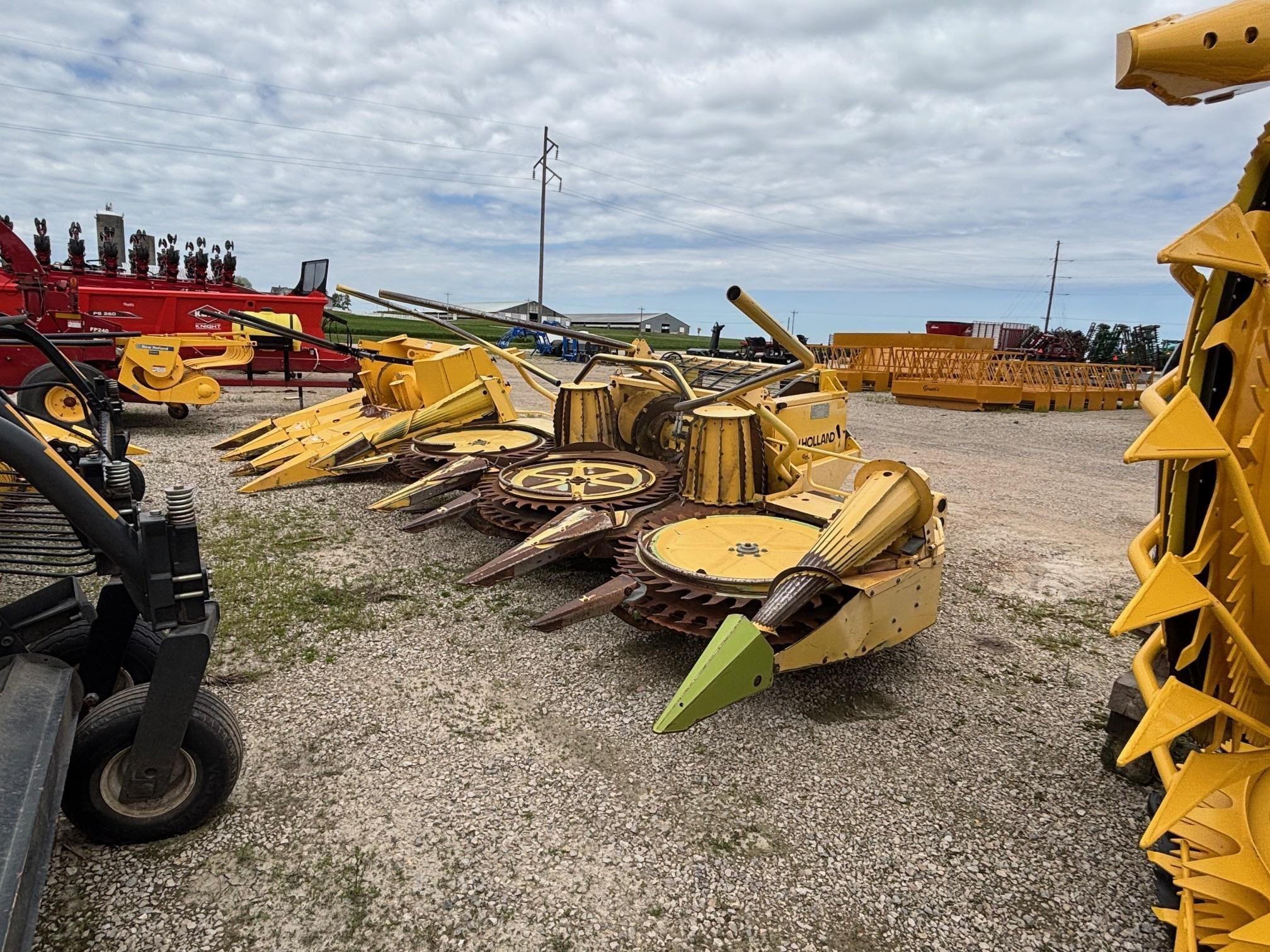 2005 New Holland 450FI Equipment Image0