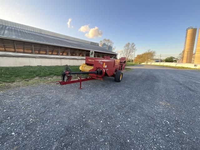 Image of New Holland 570 equipment image 2