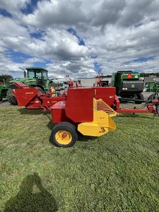 Image of New Holland 575 equipment image 2