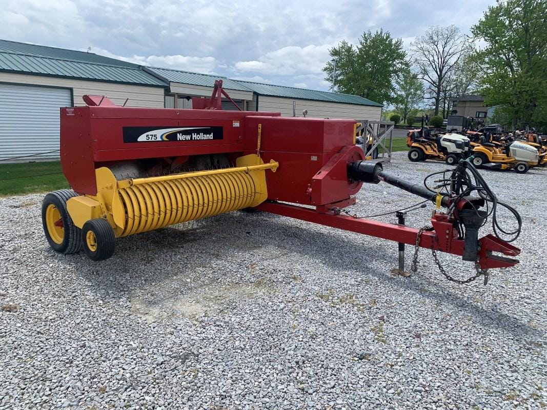 2005 New Holland 575 Equipment Image0