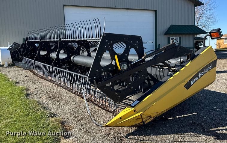 2005 New Holland 84C Equipment Image0
