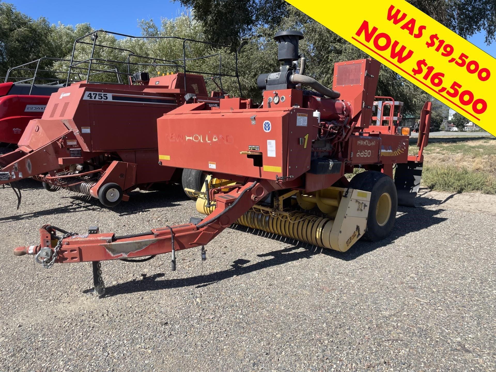 2005 New Holland BB900 Equipment Image0