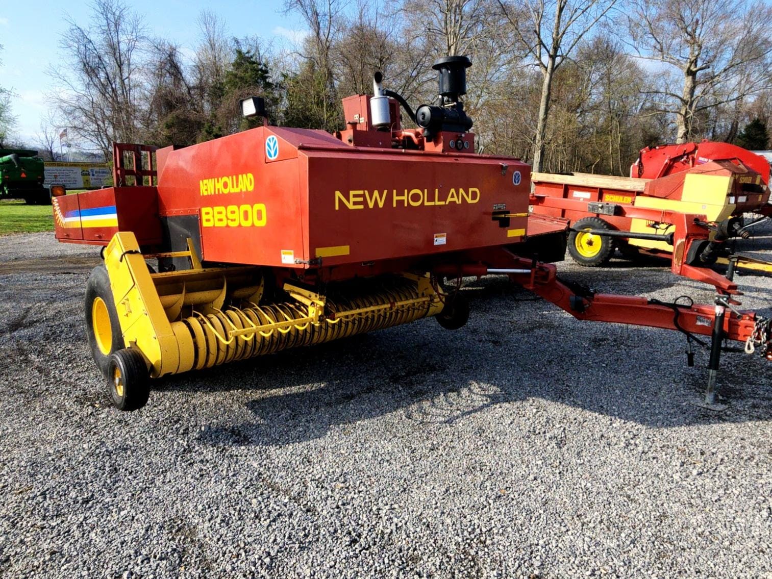 2005 New Holland BB900 Equipment Image0