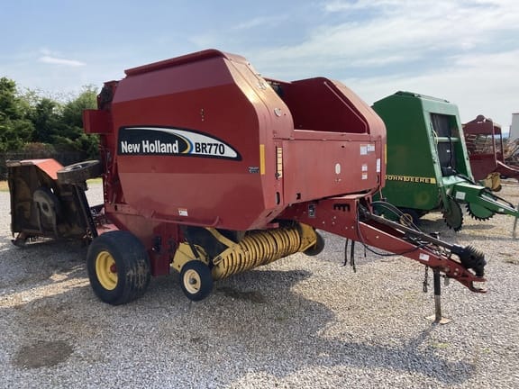 Main image New Holland BR770